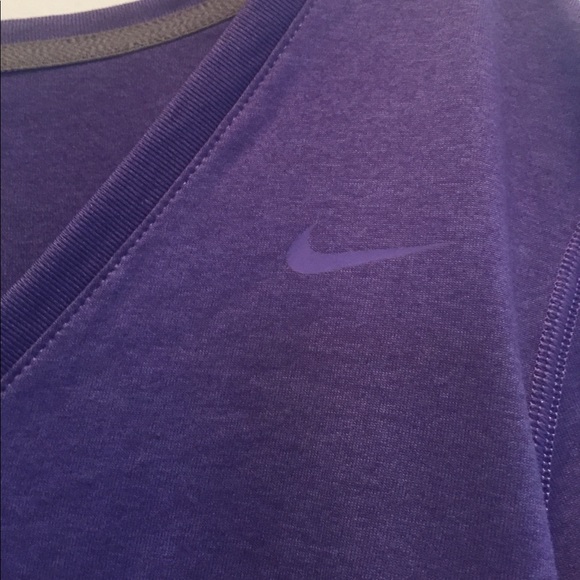 Nike Dri-Fit Short Sleeve Top - Picture 2 of 3