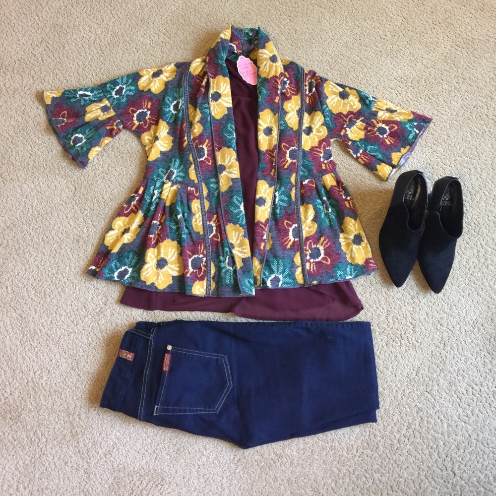 NWT statement piece. Floral jacket only. Size M