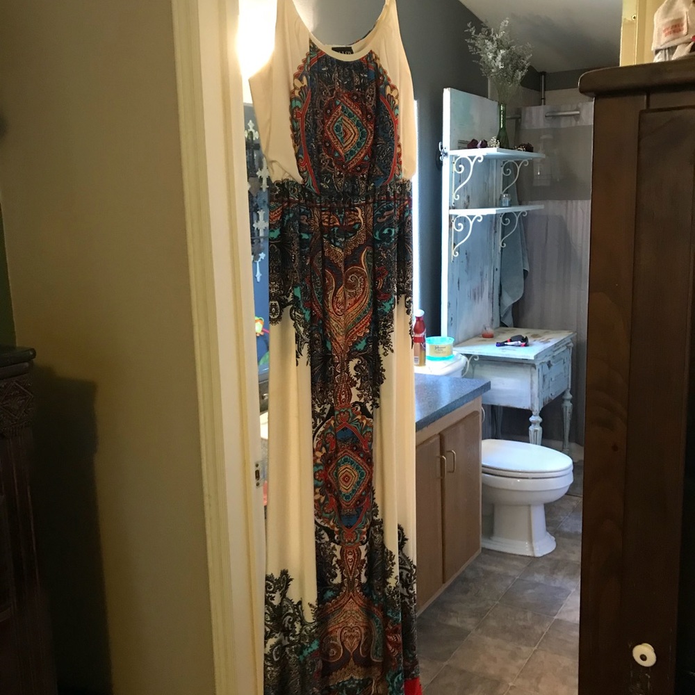 Women’s maxi dress