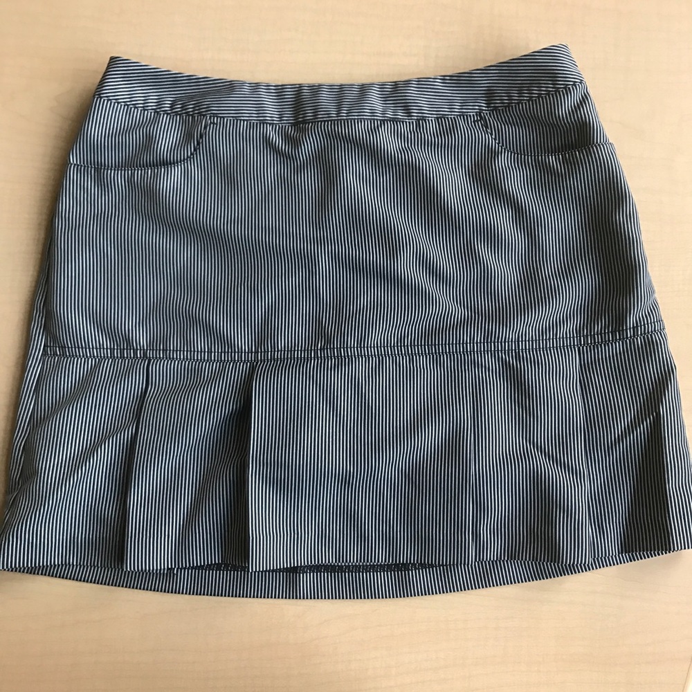 Adidas golf/tennis skirt size 6