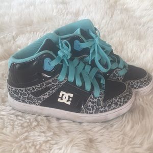 Super Cute Girls DC shoes!!