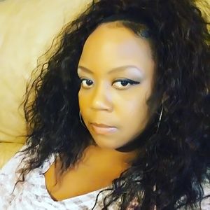 Meet your Posher, Mzredbone