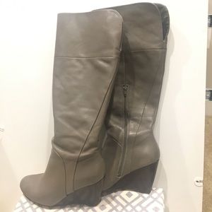 Nine West Leather Gray Wedge Boots, Size 7
