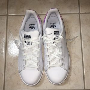RARE iridescent Stan Smith woman’s 9 kids 7