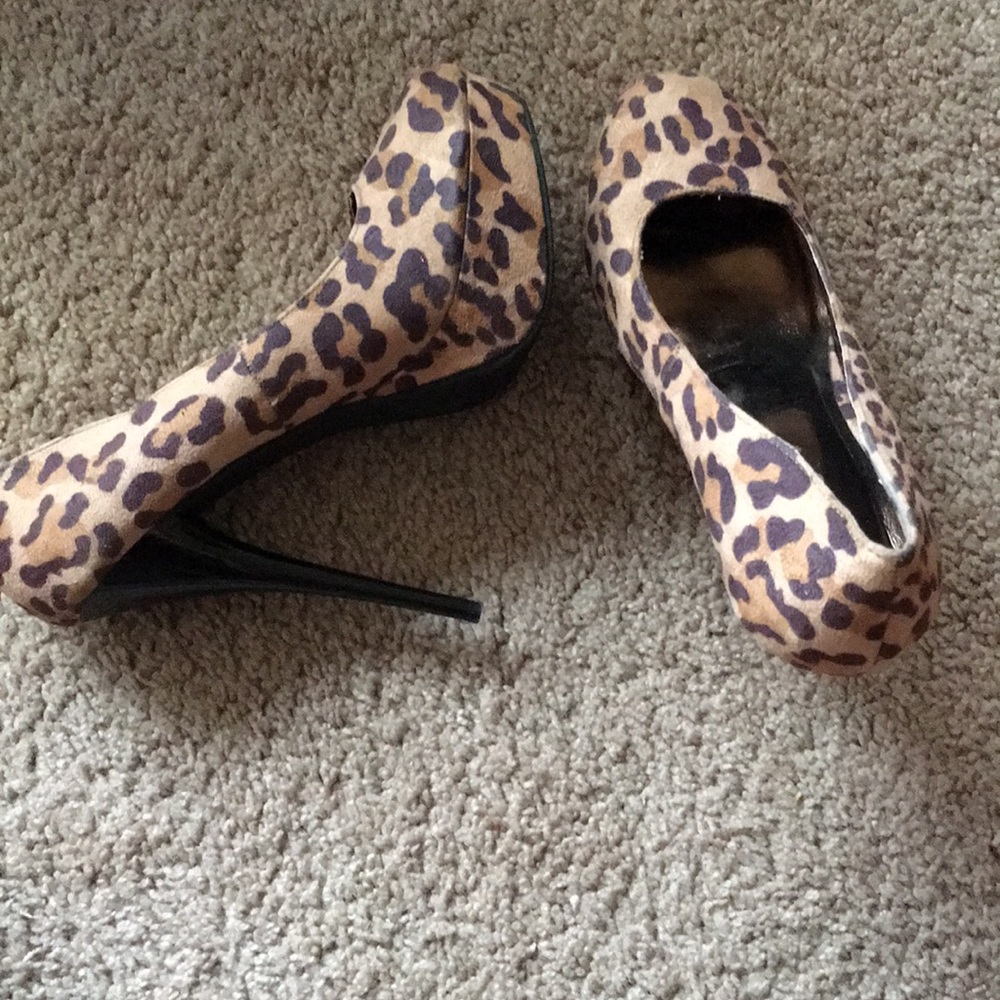 Size 9 Cheetah Print Stiletto