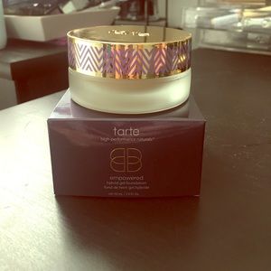 Tarte Foundation Light-Neutral