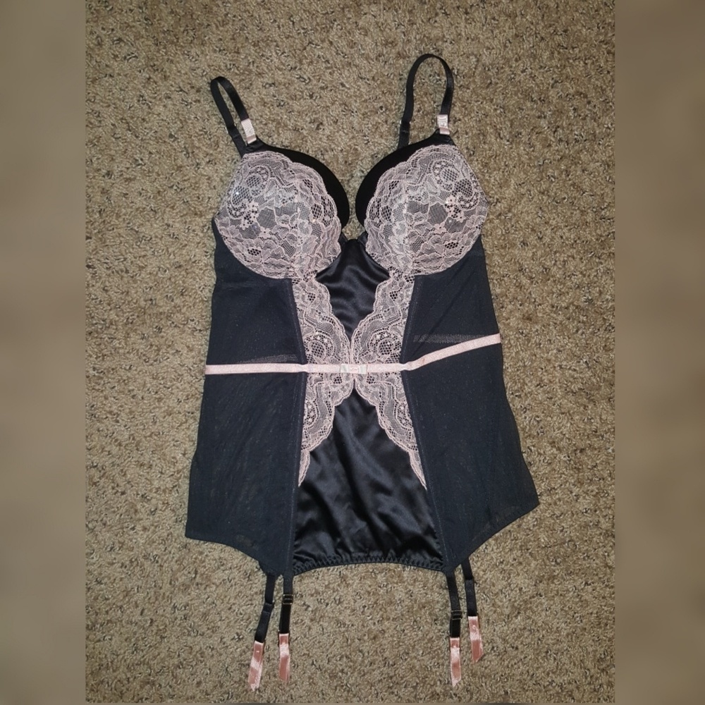 Sexy pink and lace Bustier