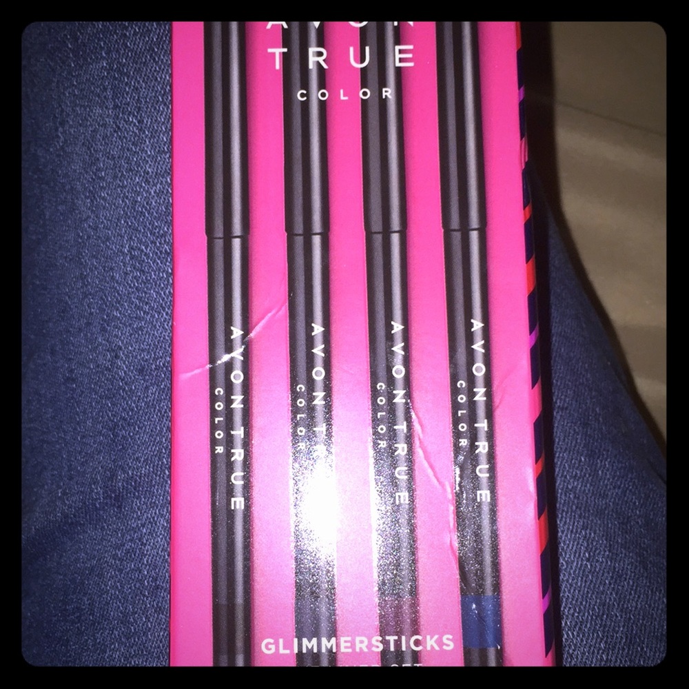 Avon true color glimmer sticks