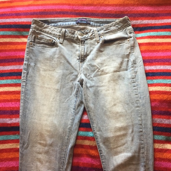 SOLD! 🎉 - Picture 2 of 3