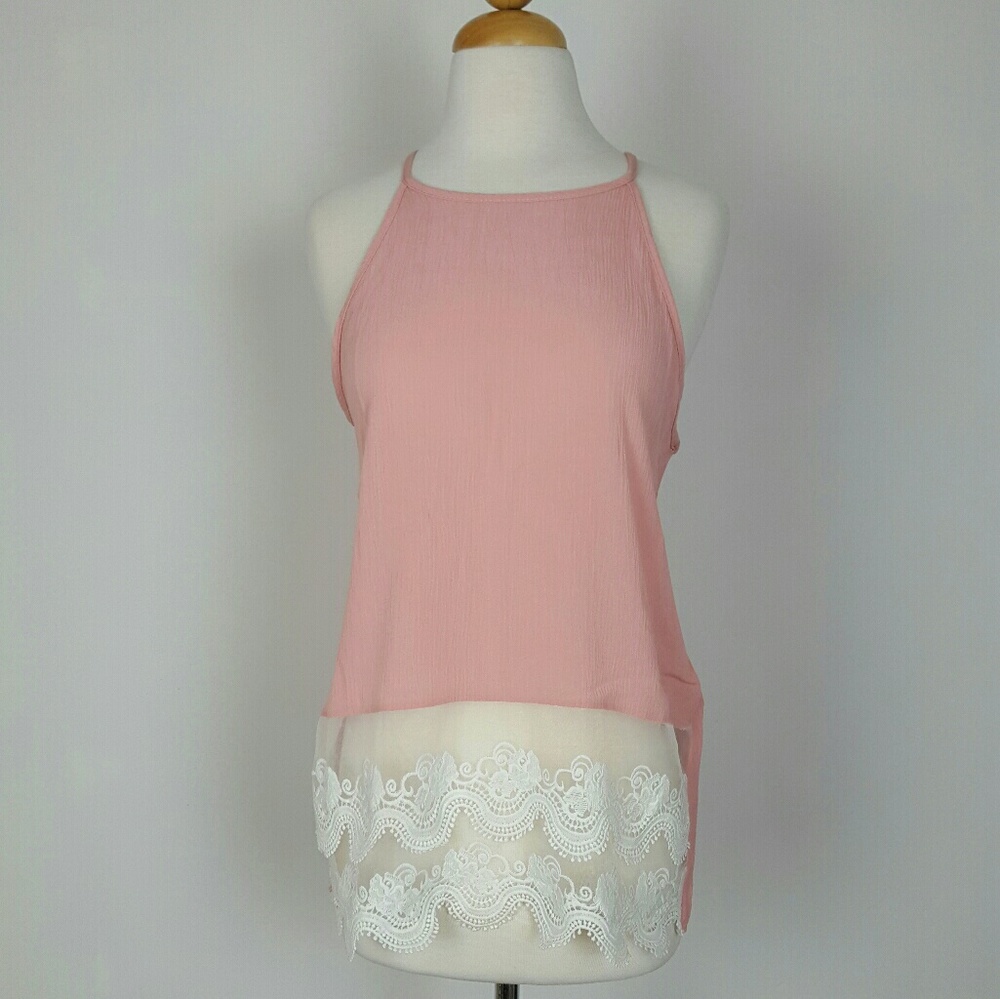 NWT . WOMEN THANK TOP LACE TRIM CUT COLOR PINK .