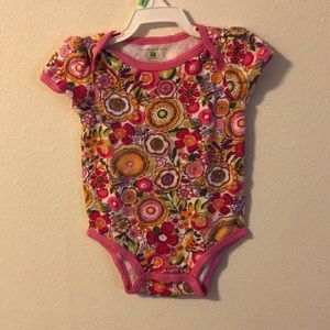 VERA BRADLEY INFANT ONSIE