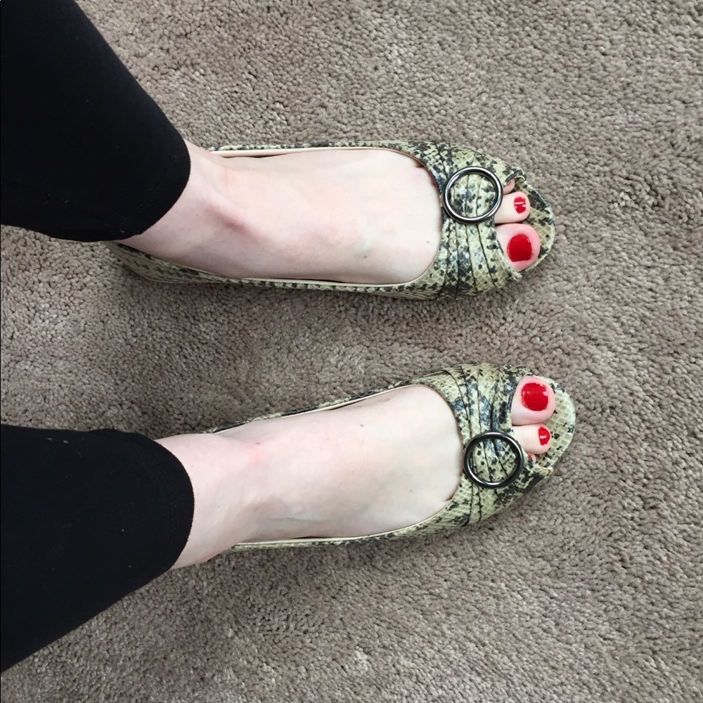 Peep toe snake skin kitten heels