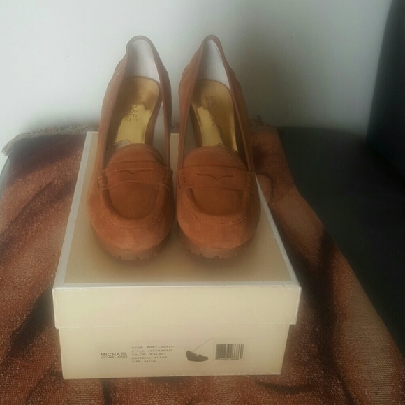 Michael Kors Rory Loafers - Picture 1 of 2