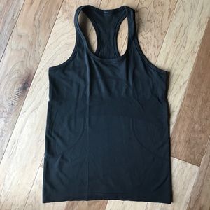 Lululemon Swiftly Tech Racerback Black Size 8