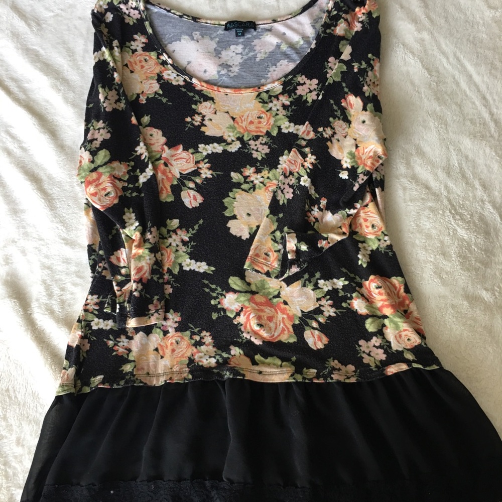 Flower printed lacy blouse