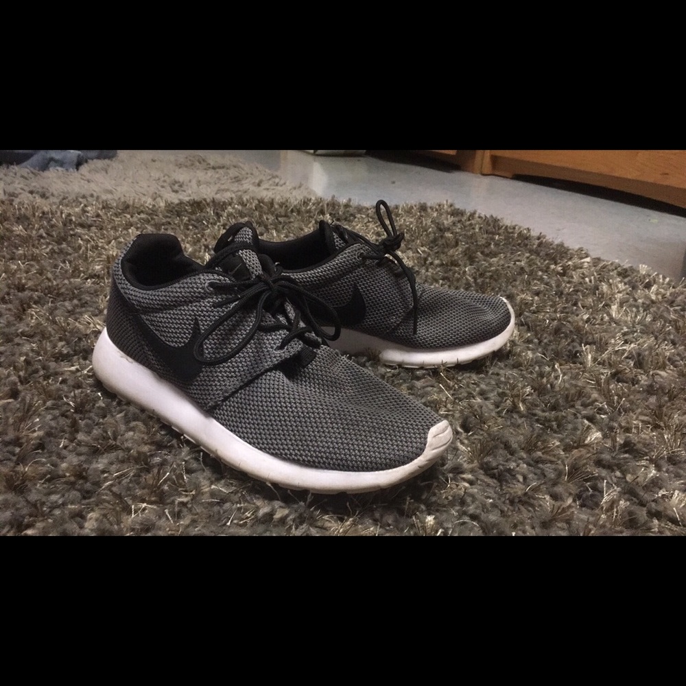 Nike Roshes
