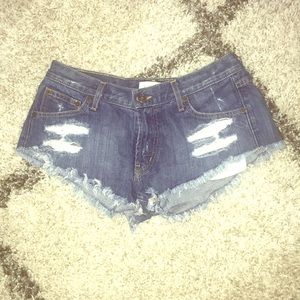 Kittenish Brand cut off denim shortie shorts ❤️