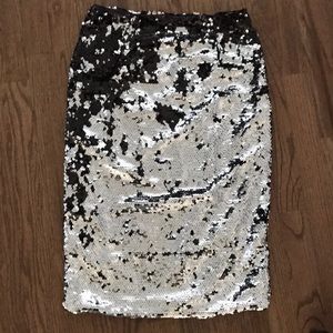 Color changing sequin pencil skirt