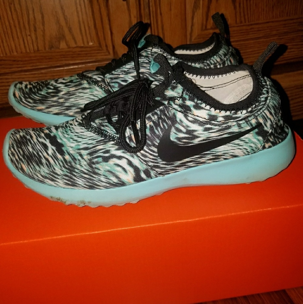 Women's Nike Juvenate Print OS