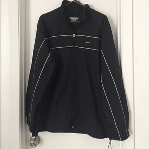 Nice Men’s Nike Windbreaker sz. L must see!
