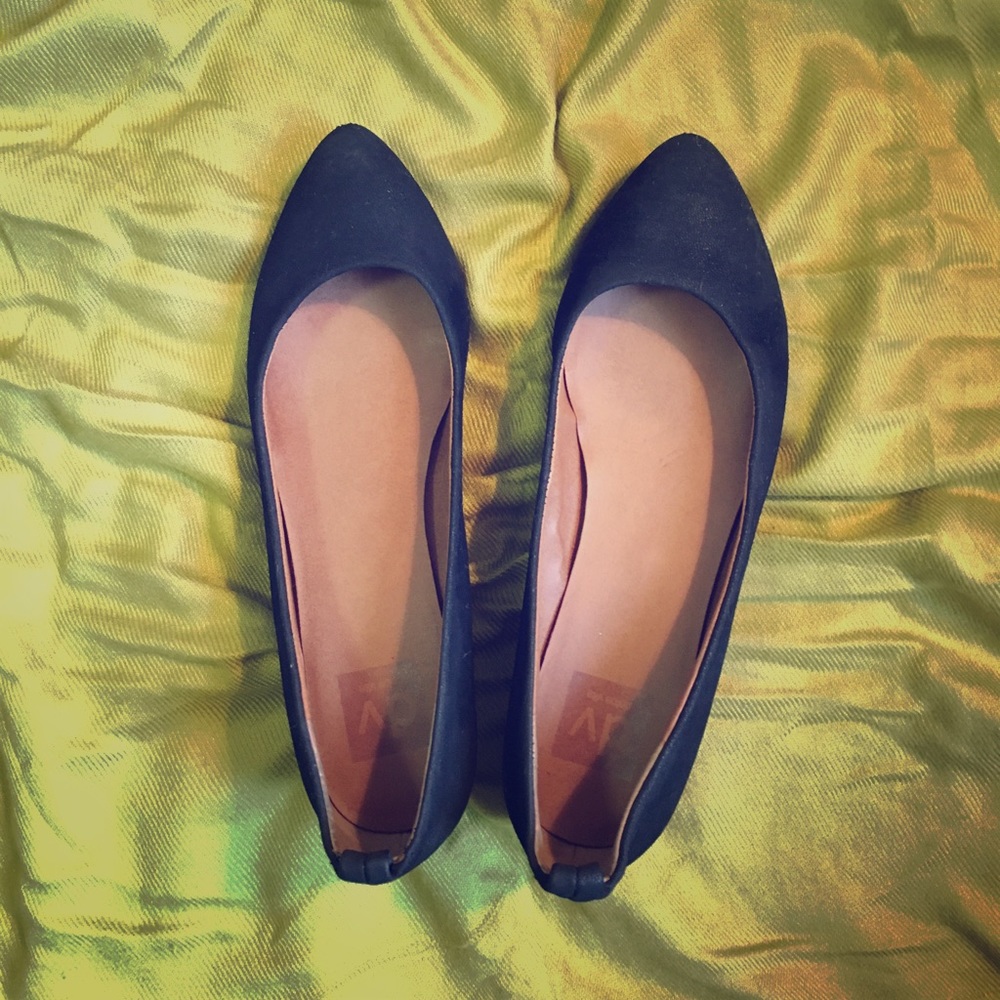 Black, low wedge, flats