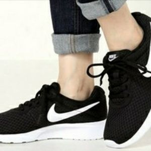 Women's Nike Tanjun