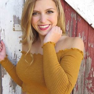 Meet your Posher, Brooke