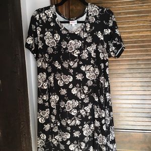 LuLaRoe Carly M