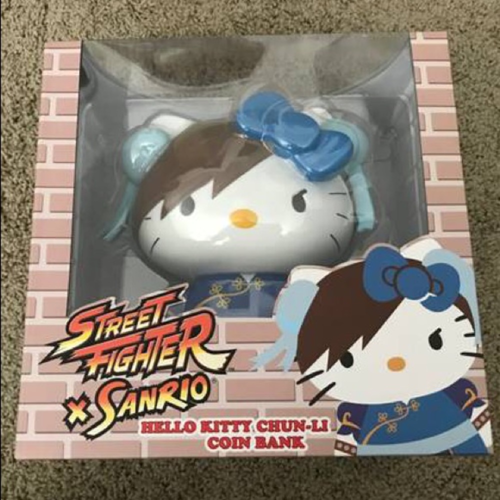 Hello Kitty Sanrio x Street Fighter Coin Bank