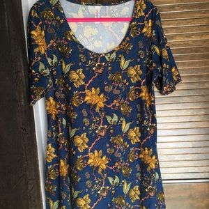 LuLaRoe perfect tee