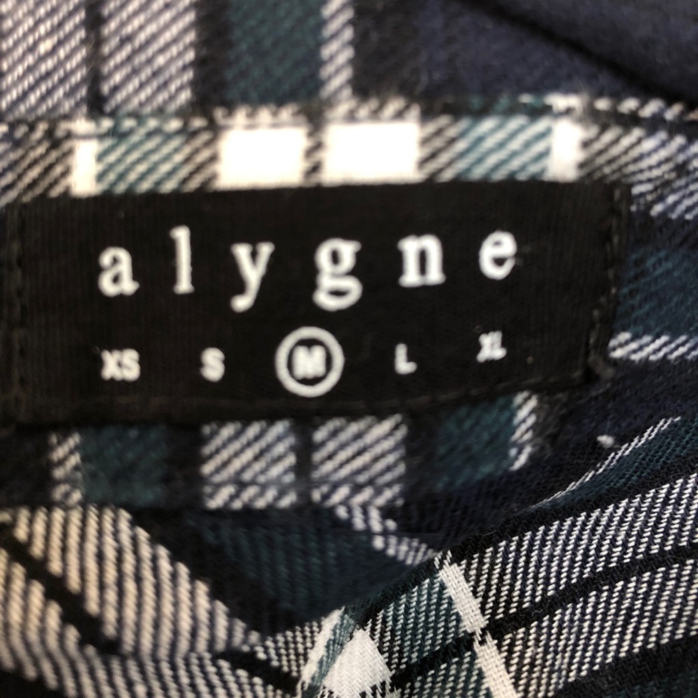 NEW  FLANNEL. DARK GREEN FITTED TOP XS - Picture 5 of 5