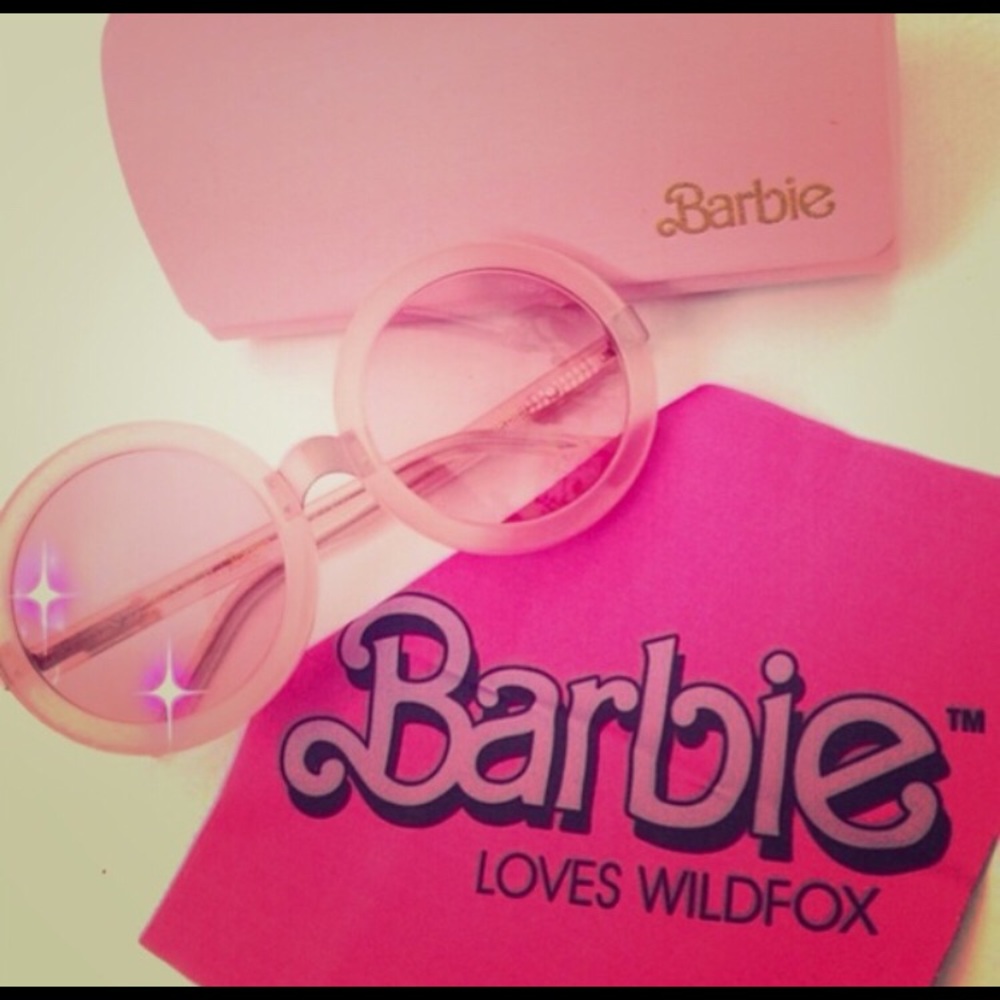 ISO Barbie Wildfox Malibu sunglasses ( DO NOT BUY)