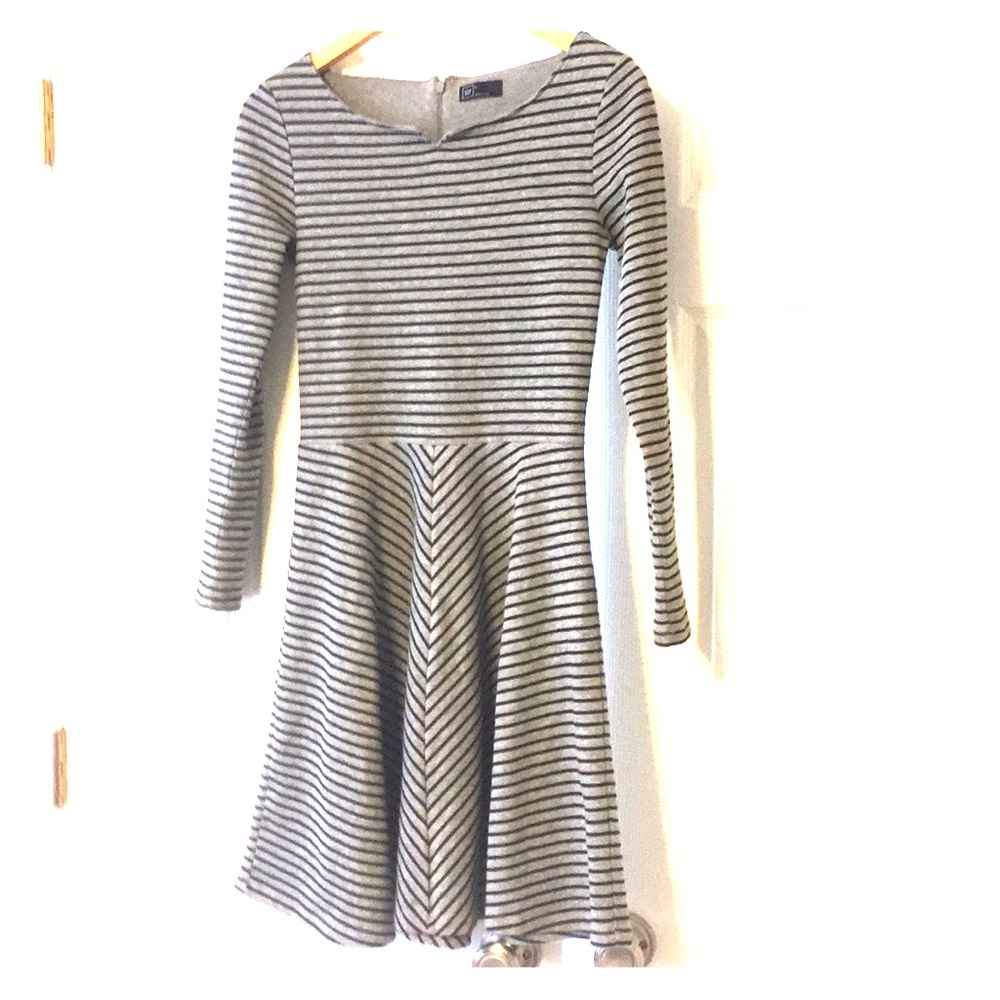 Gap size 0 grey and black striped dress