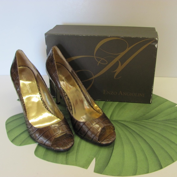 Beautiful Enzo Angiolino Heels - Picture 6 of 8