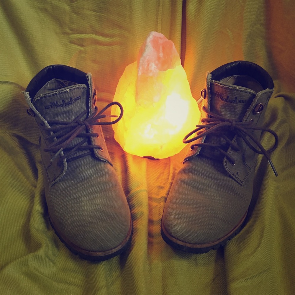 Stylish, like new, olive green boots