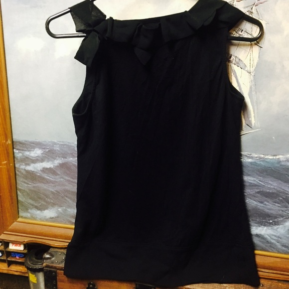 Anne Klein Small Tank Blouse Black Ruffle Neckline - Picture 2 of 3