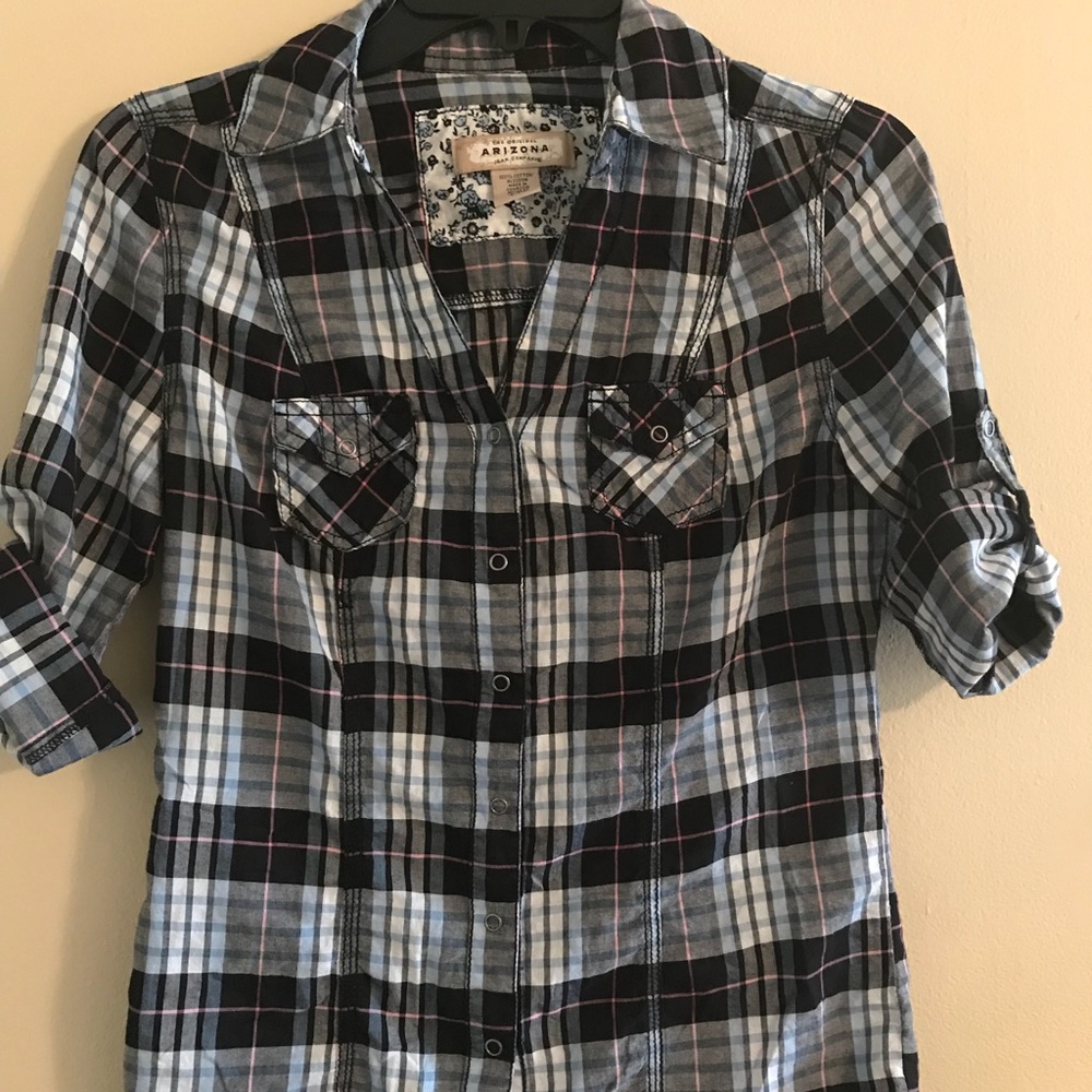Arizona shirt 👕... size small