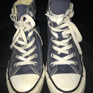 Navy Blue Hightop Converse All-Star’s