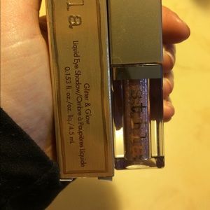 STILA GLITTER AND GLOW KITTEN KARMA