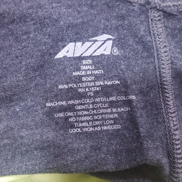 AVIA WORKOUT TOP!! - Picture 5 of 5