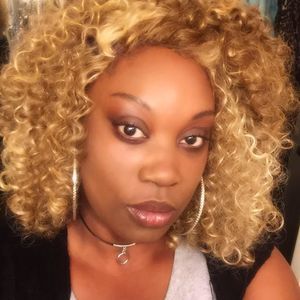 Meet your Posher, Antwana