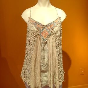 BKE Gimmicks Boho Tank Size Large