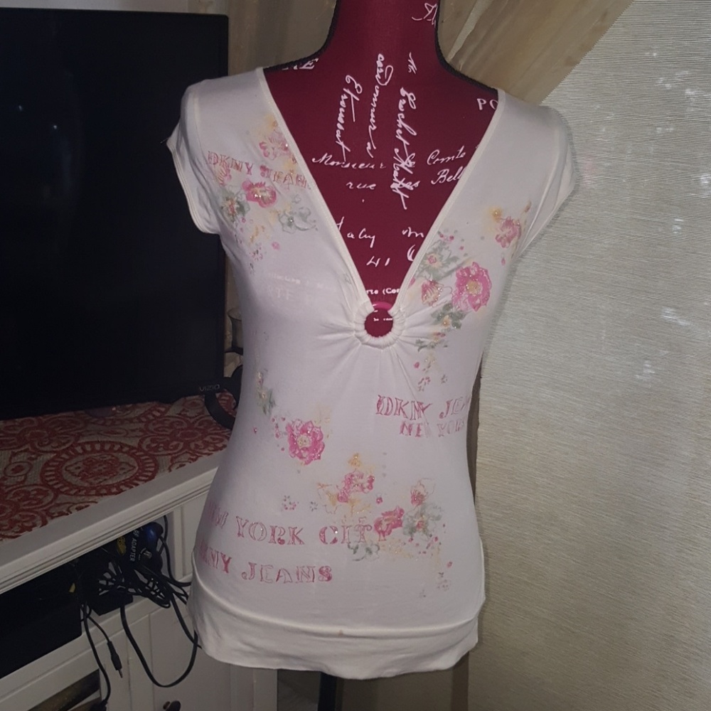 Base cream/multicolor top