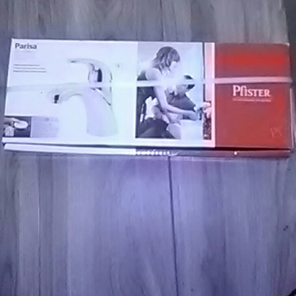 Single control lavatory faucet