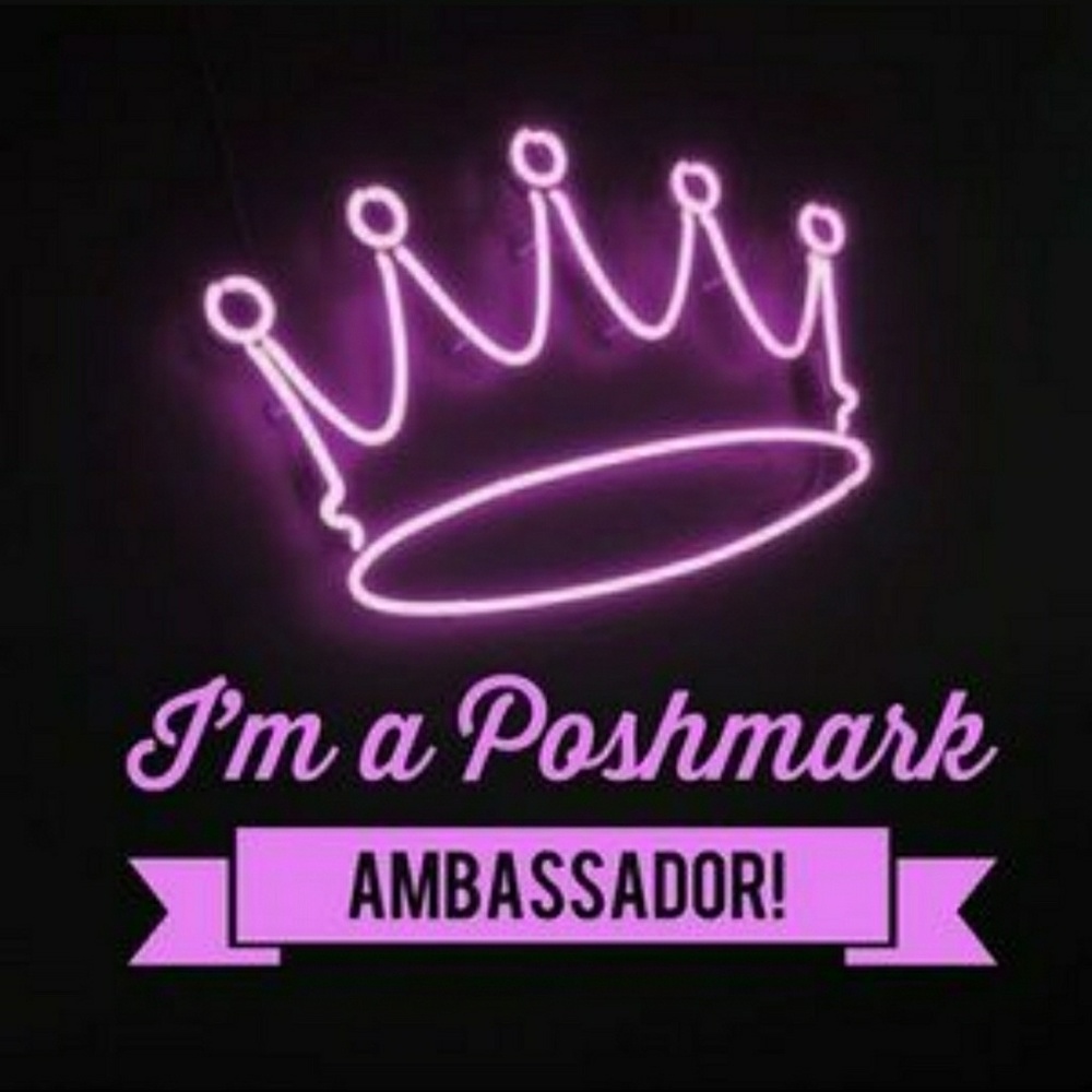 🌷I'M A POSHMARK AMBASSADOR🌷