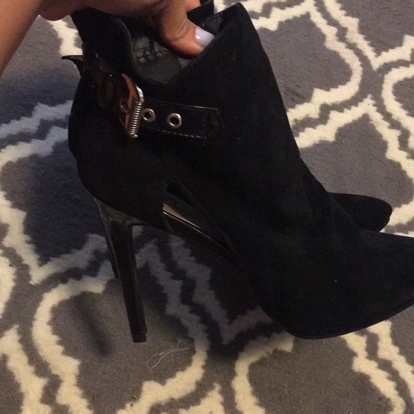 Point toe suede booties - SOLD - Picture 3 of 5