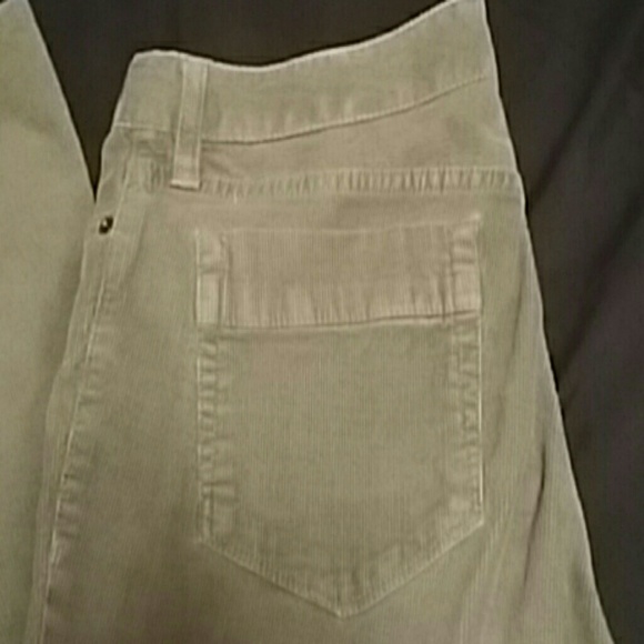 Eddie Bauer Olive Green Coudoroy Jeans - Picture 2 of 3