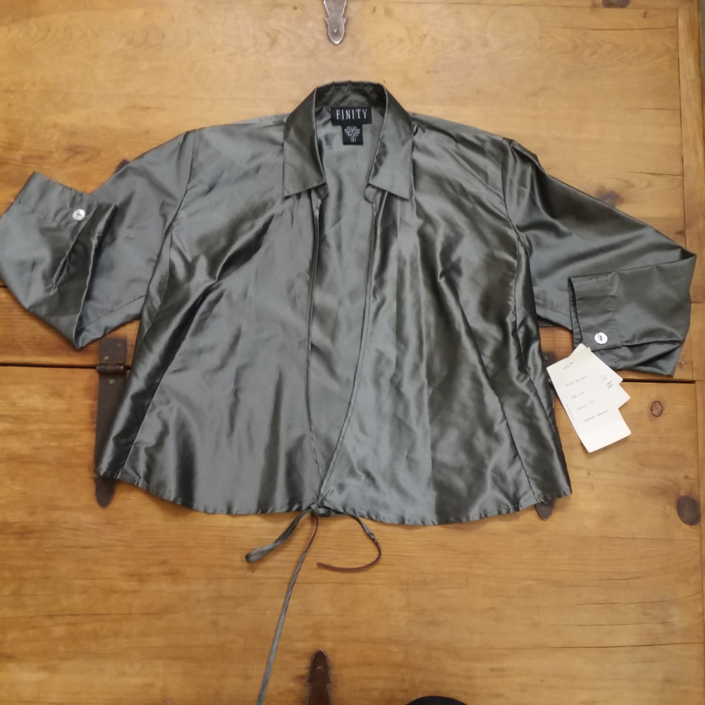 NWT Finity Silk 3/4 Sleeve Wrap Women's Blouse