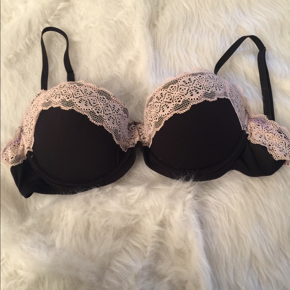 Lace trim bra
