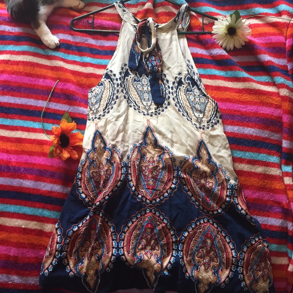 SOLD 🎉🎉Boho Flow Top - Picture 2 of 3
